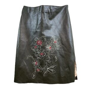 St Vincent Genuine Lambskin Leather Embroidered Floral Skirt Dark Olive Size 8